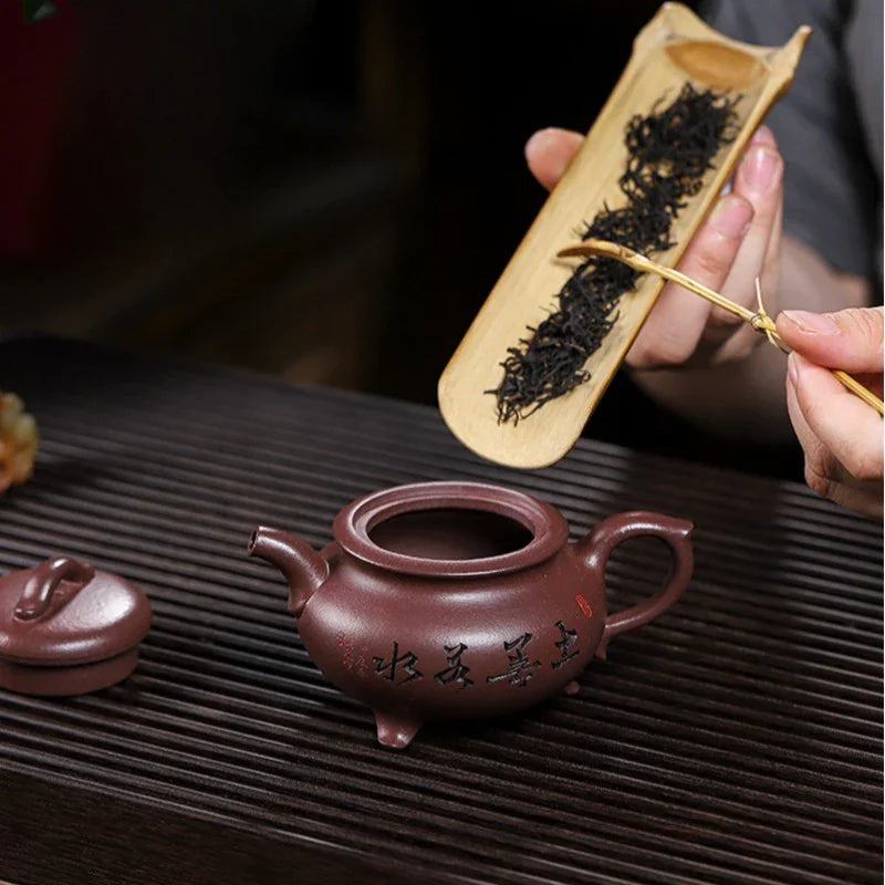 Teko Zisha Yixing Buatan Tangan Sepenuhnya [Enze Wan Wu] (Zi Ni - 190ml)