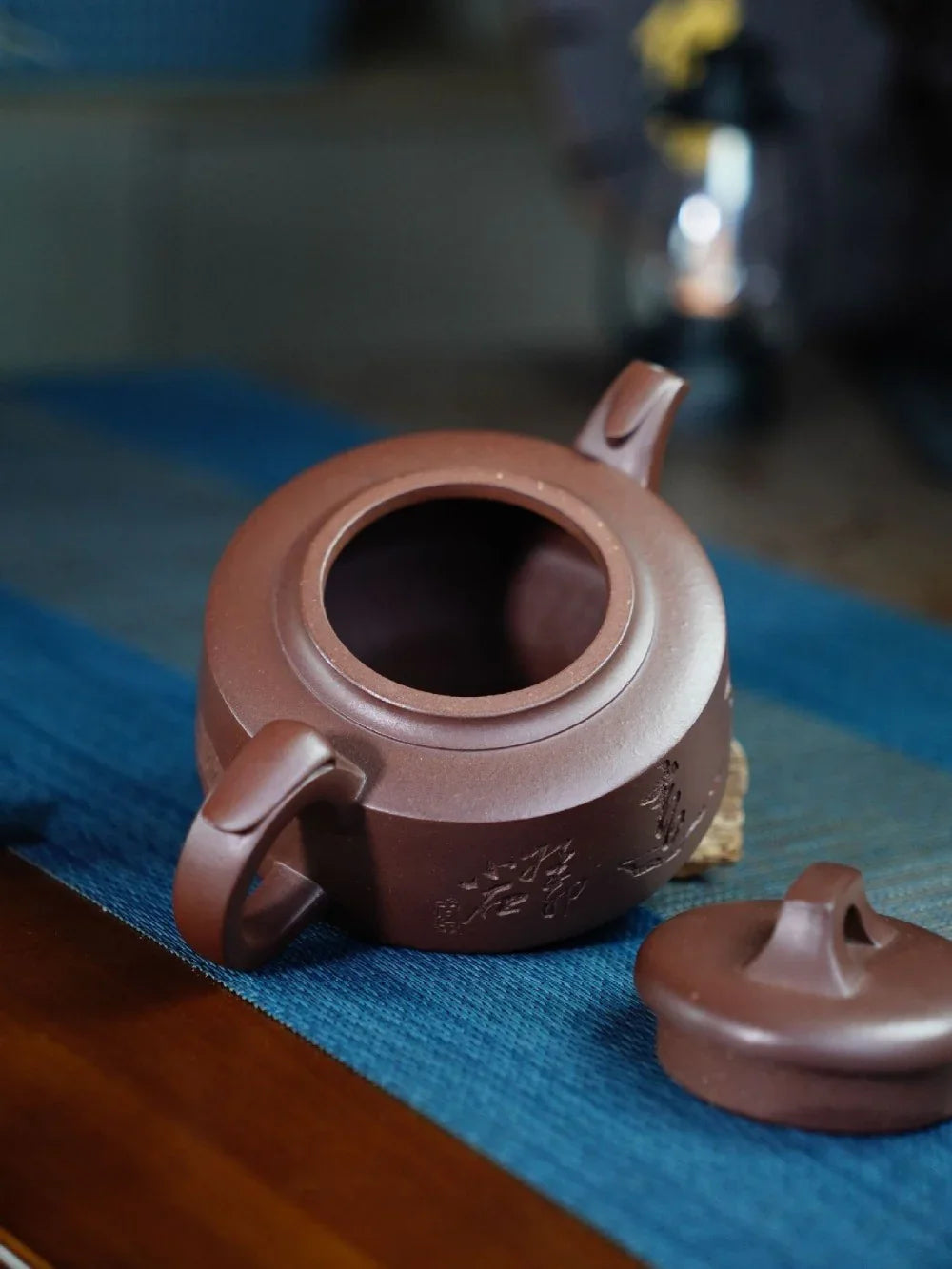 全手工宜兴紫砂茶壶 [飞凤壶] (紫泥 - 300ml)