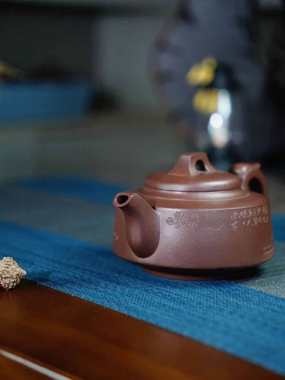 全手工宜兴紫砂茶壶 [飞凤壶] (紫泥 - 300ml)