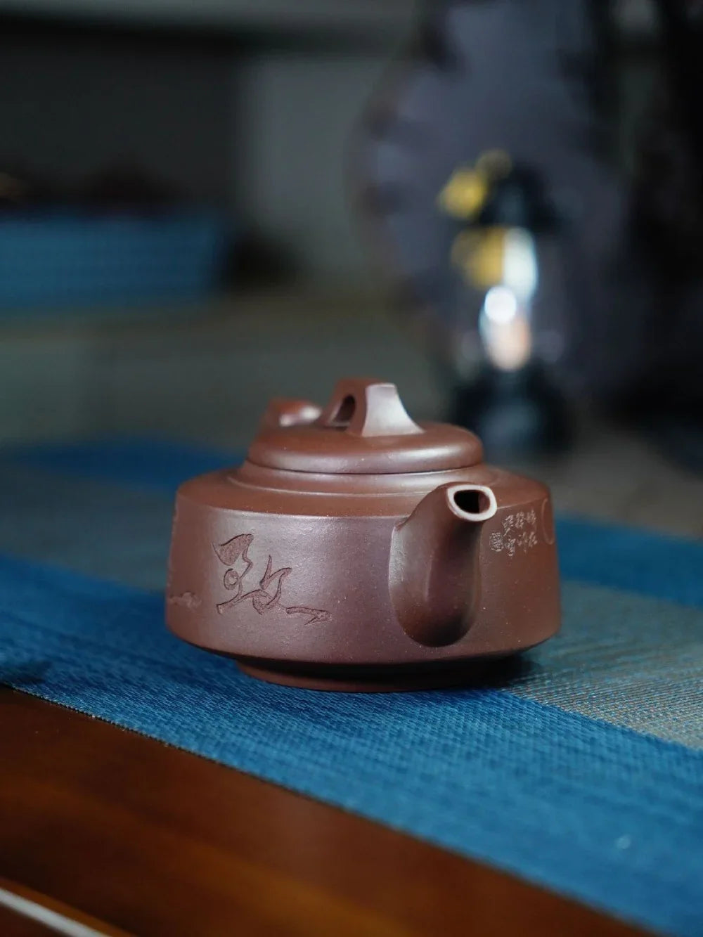 全手工宜兴紫砂茶壶 [飞凤壶] (紫泥 - 300ml)