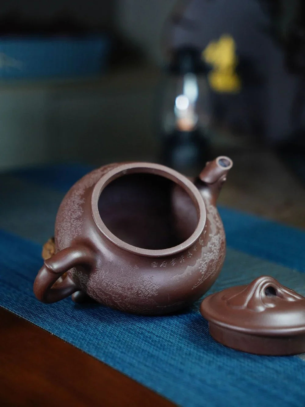Teko Zisha Yixing Buatan Tangan Sepenuhnya [Feng Wu Jiu Tian Pot] (Zi Ni - 300ml)