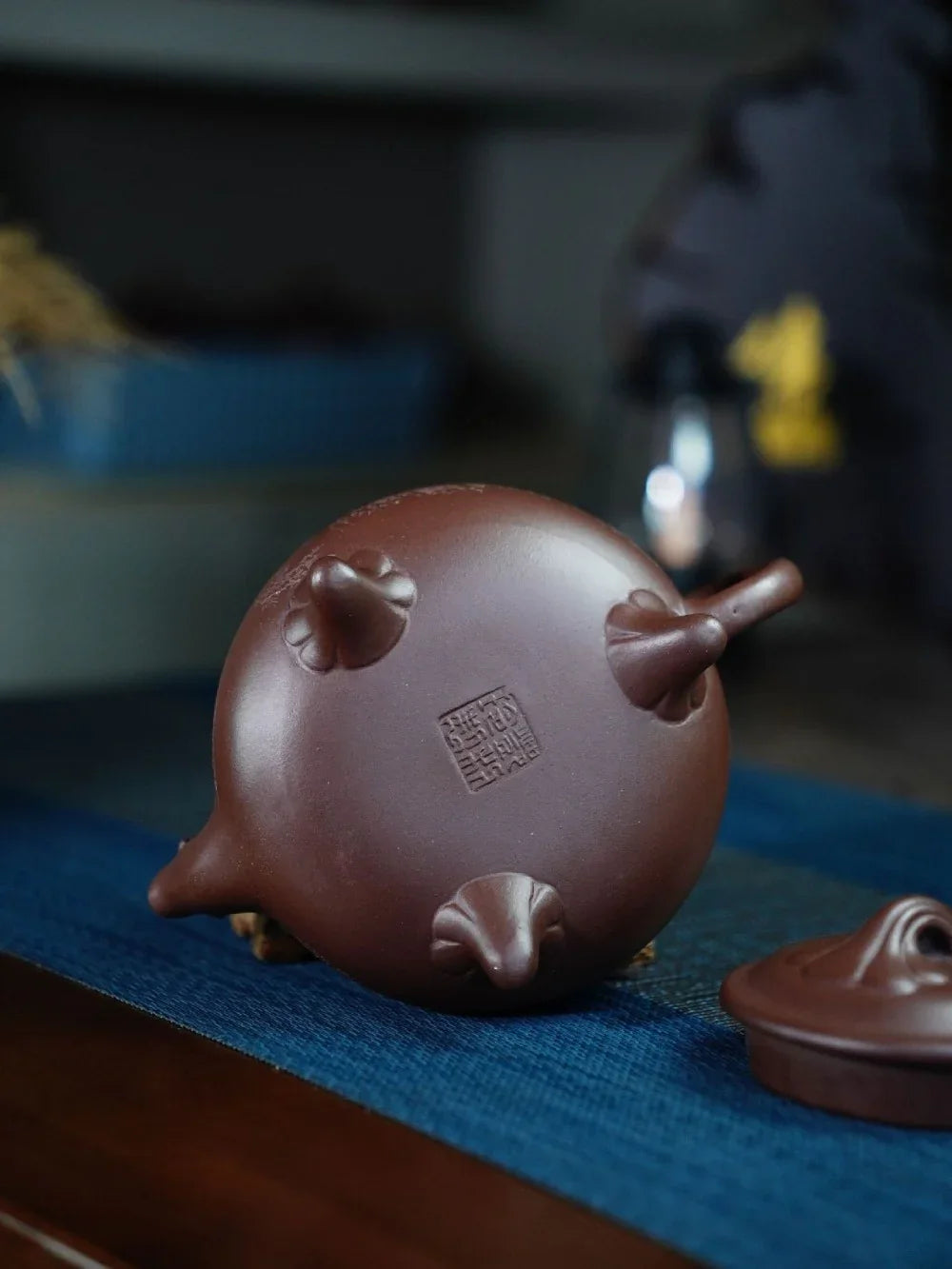 Teko Zisha Yixing Buatan Tangan Sepenuhnya [Feng Wu Jiu Tian Pot] (Zi Ni - 300ml)