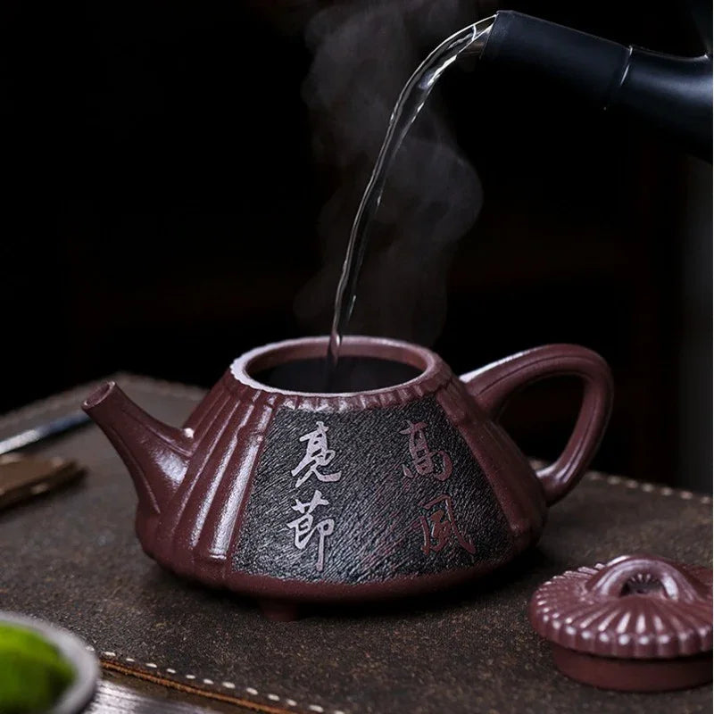 Full Handmade Yixing Zisha Teapot [Gao Feng Liang Jie] (30 Mu Zi Ni - 530ml)