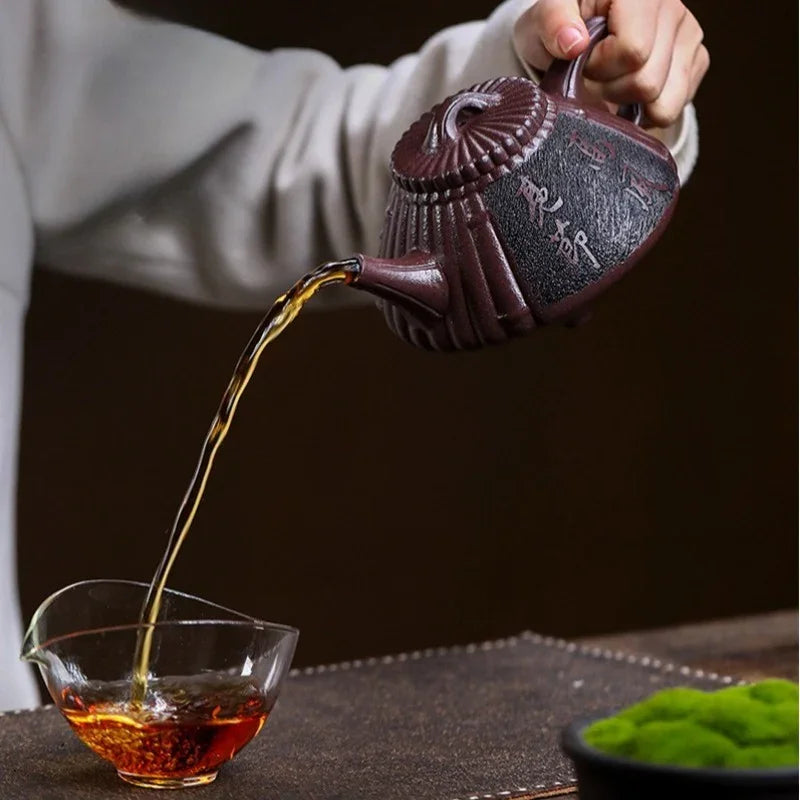 Full Handmade Yixing Zisha Teapot [Gao Feng Liang Jie] (30 Mu Zi Ni - 530ml)