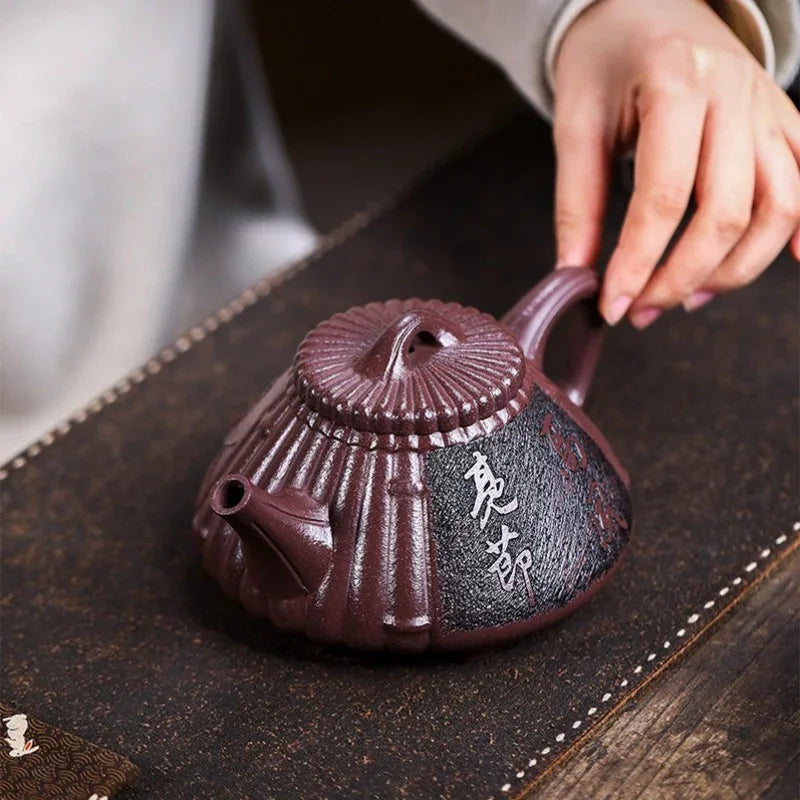 Full Handmade Yixing Zisha Teapot [Gao Feng Liang Jie] (30 Mu Zi Ni - 530ml)