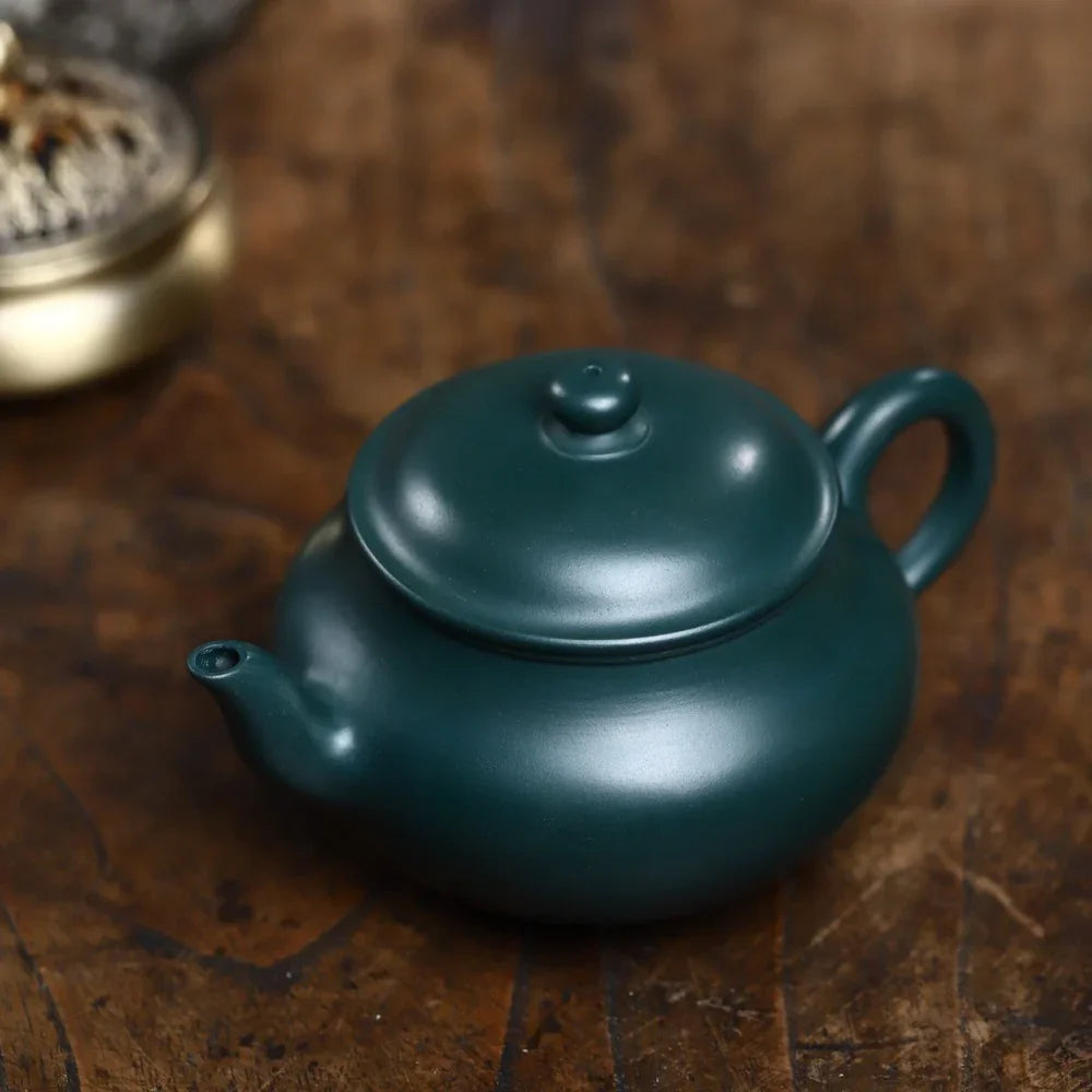 full-handmade-yixing-zisha-teapot-gao-pan-pot-minguo-lu-ni-330ml-yiqin-tea-house-yiqinteahouse-com-5 - YIQIN TEA HOUSE 一沁茶舍 yiqinteahouse.com