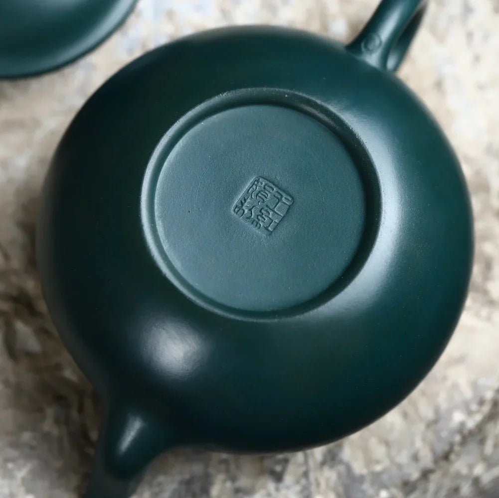 full-handmade-yixing-zisha-teapot-gao-pan-pot-minguo-lu-ni-330ml-yiqin-tea-house-yiqinteahouse-com-8 - YIQIN TEA HOUSE 一沁茶舍 yiqinteahouse.com