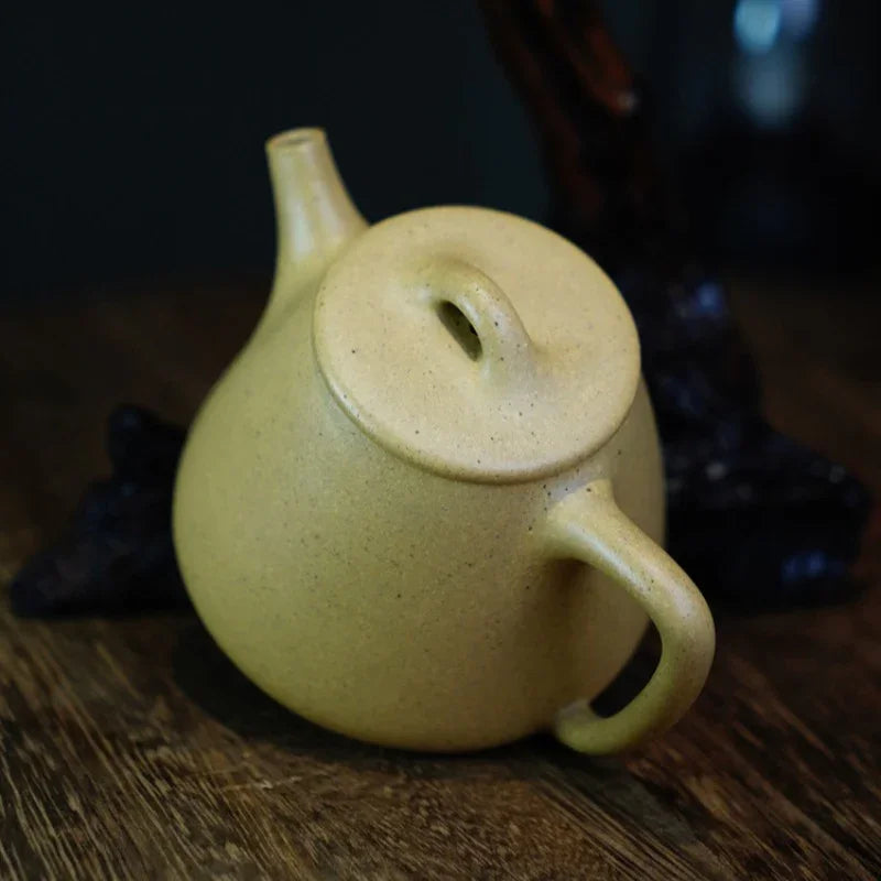 Teko Yixing Zisha Buatan Tangan Sepenuhnya [Gao Shi Piao Pot] (Bensan Lu Ni - 210ml)