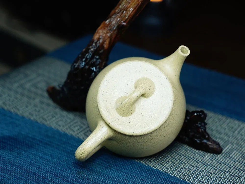 Teko Zisha Yixing Buatan Tangan Sepenuhnya [Gao Shi Piao Pot] (Benson Lu Ni - 190ml)