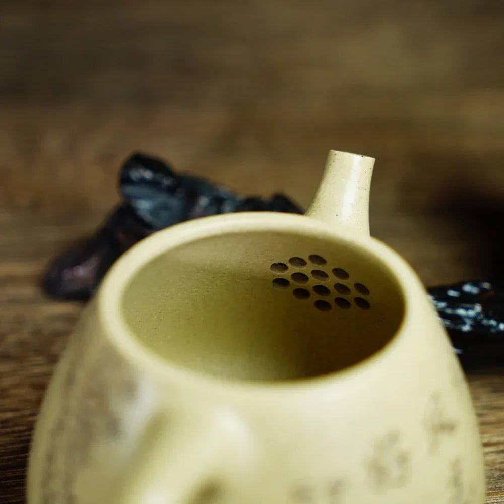 Full Handmade Yixing Zisha Teapot [Gao Shi Piao Pot] (Benson Lu Ni - 200ml) - YIQIN TEA HOUSE | yiqinteahouse.com | 200-300ml, full handmade zisha teapot, teapot, teaware