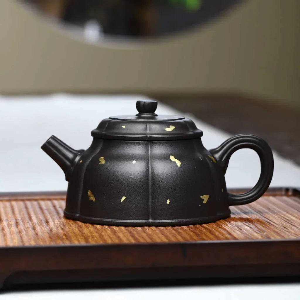 Teko Zisha Yixing Buatan Tangan Sepenuhnya [Periuk Bulan Separuh Emas] (Shi Huang - 280ml)