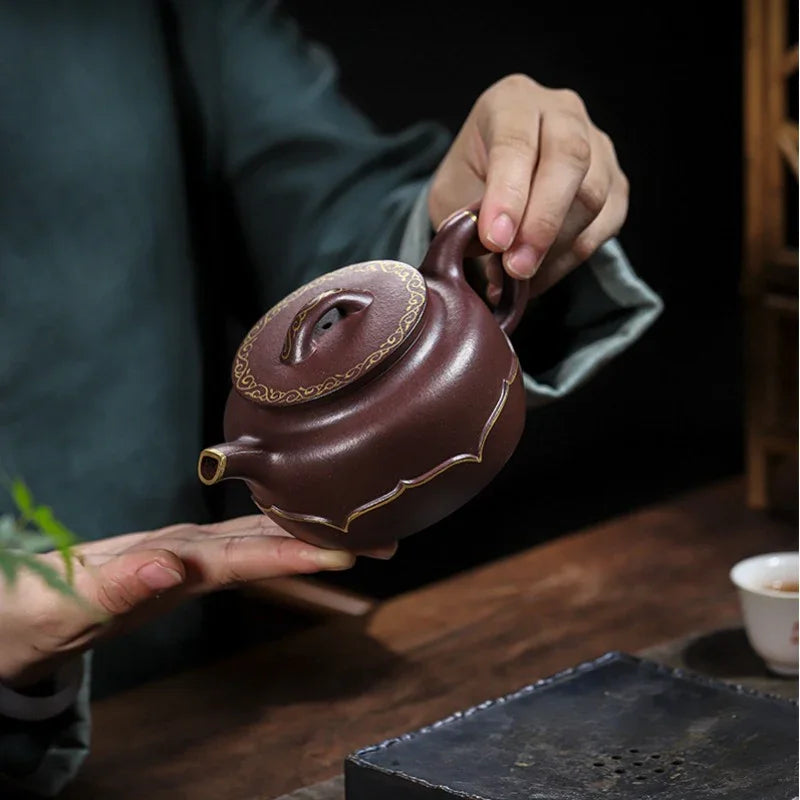 Teko Zisha Yixing Buatan Tangan Sepenuhnya [Golden Lotus] (Zi Ni - 350ml)