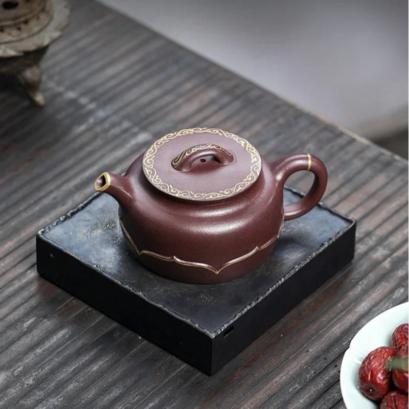Teko Zisha Yixing Buatan Tangan Sepenuhnya [Golden Lotus] (Zi Ni - 350ml)