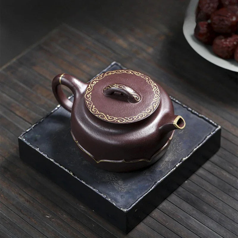 Teko Zisha Yixing Buatan Tangan Sepenuhnya [Golden Lotus] (Zi Ni - 350ml)