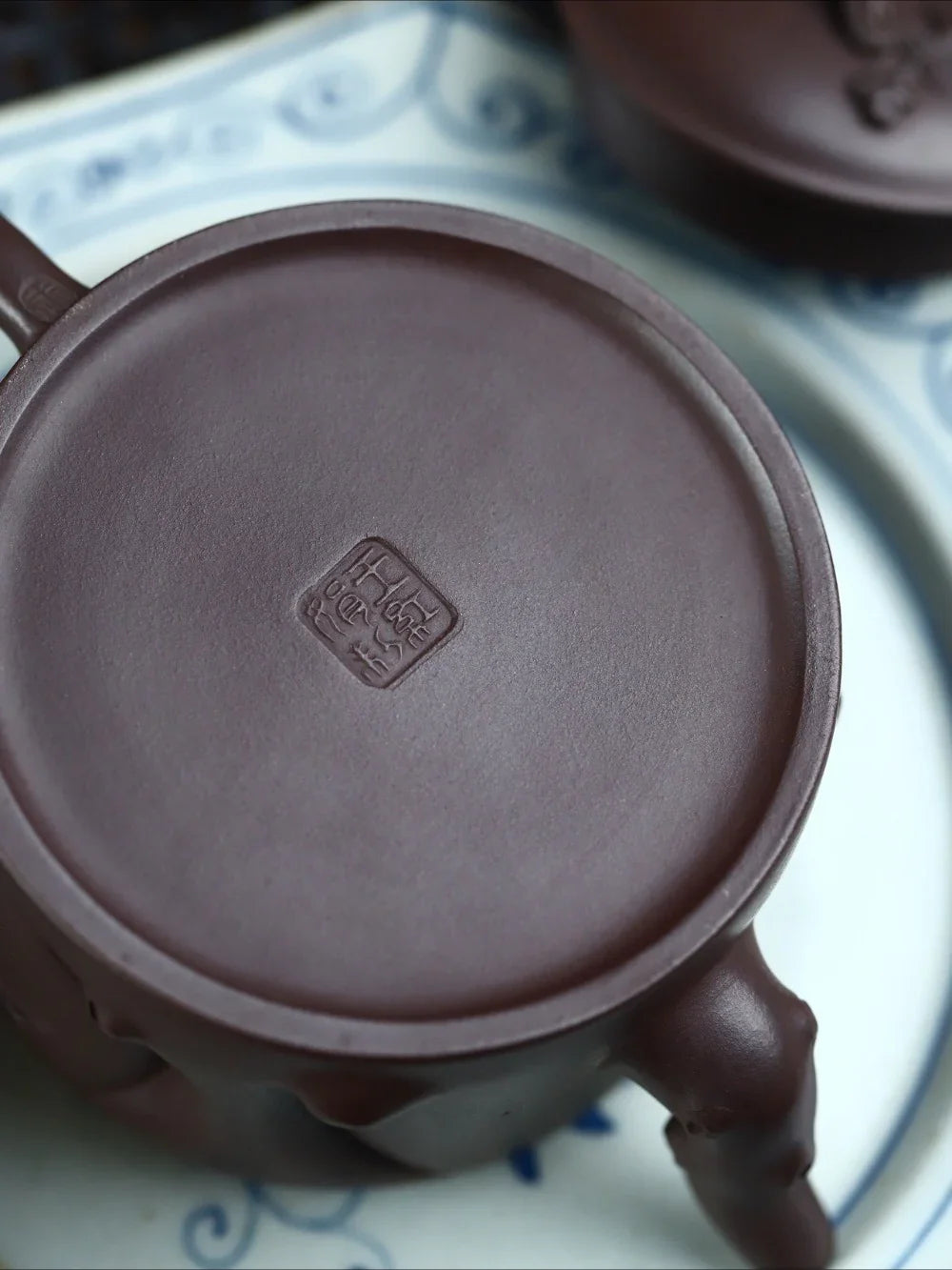 full-handmade-yixing-zisha-teapot-grape-stump-pot-lao-zi-ni-180ml-yiqin-tea-house-yiqinteahouse-com-13 - YIQIN TEA HOUSE 一沁茶舍 yiqinteahouse.com