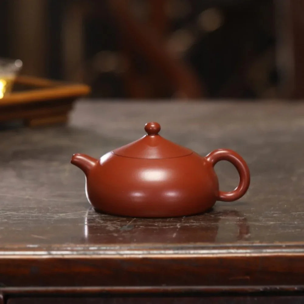 Teko Yixing Zisha Buatan Tangan Sepenuhnya [Half Moon Pot] (Dahongpao - 170ml)