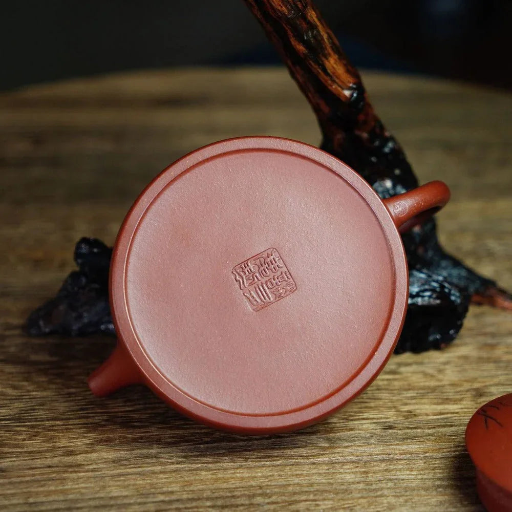 Full Handmade Yixing Zisha Teapot [Half Moon Pot] (Zhu Ni - 200ml) - YIQIN TEA HOUSE | yiqinteahouse.com | 200-300ml, full handmade zisha teapot, teapot, teaware