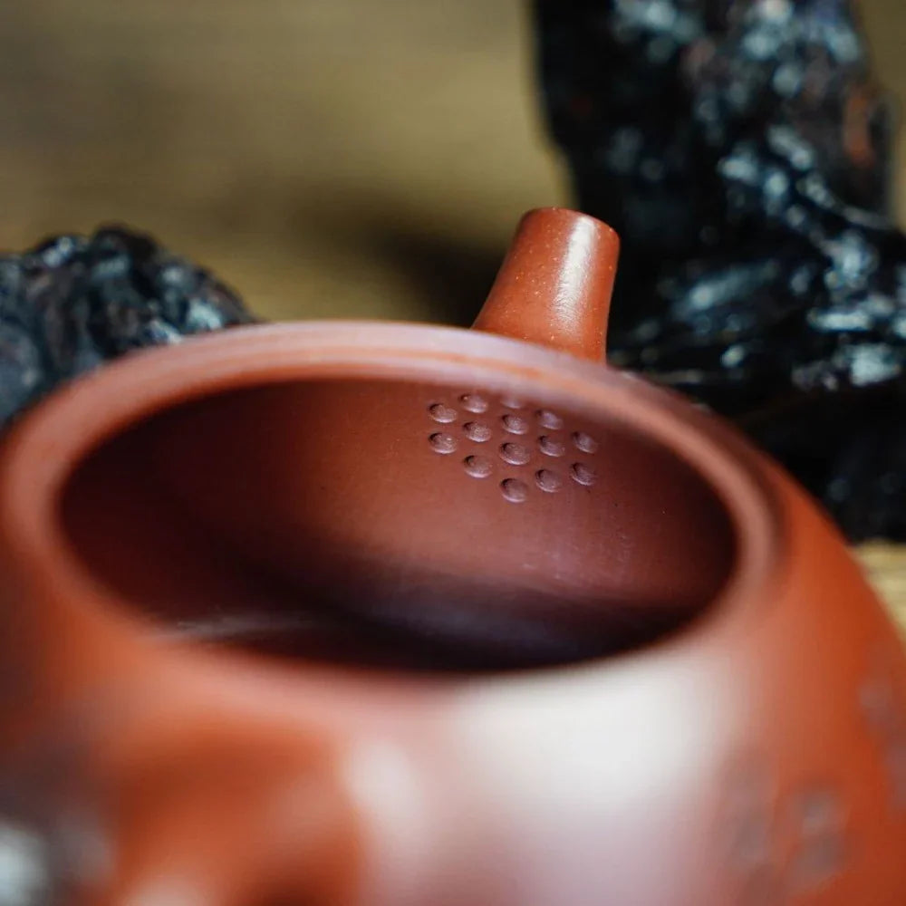 Full Handmade Yixing Zisha Teapot [Half Moon Pot] (Zhu Ni - 200ml) - YIQIN TEA HOUSE | yiqinteahouse.com | 200-300ml, full handmade zisha teapot, teapot, teaware