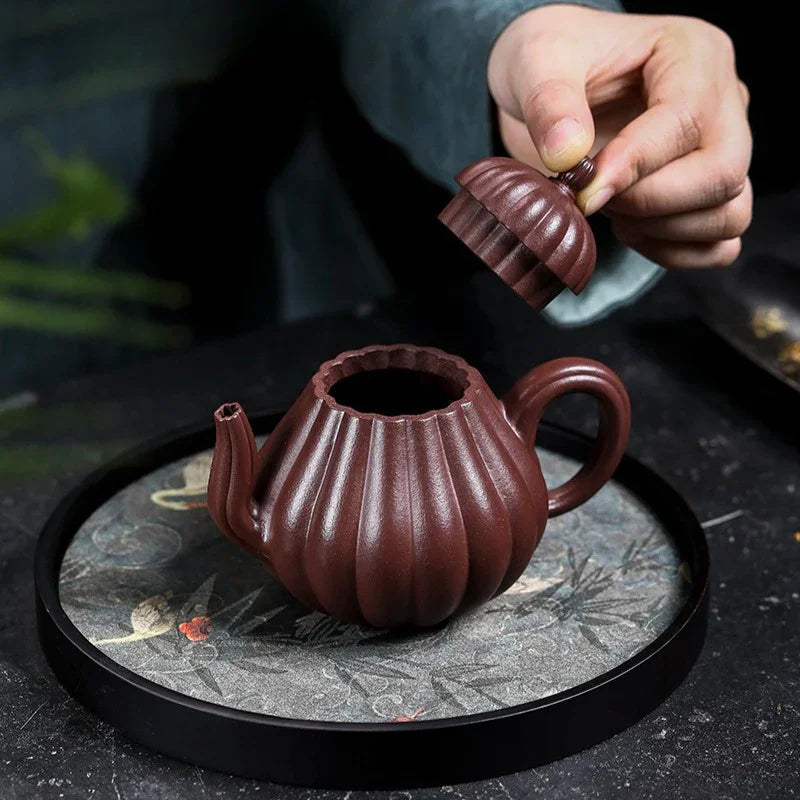 Full Handmade Yixing Zisha Teapot [Han Qing] (Zi Ni - 260ml)