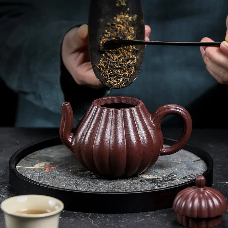Full Handmade Yixing Zisha Teapot [Han Qing] (Zi Ni - 260ml)