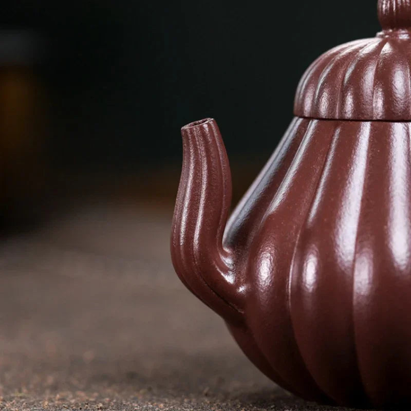 Full Handmade Yixing Zisha Teapot [Han Qing] (Zi Ni - 260ml)