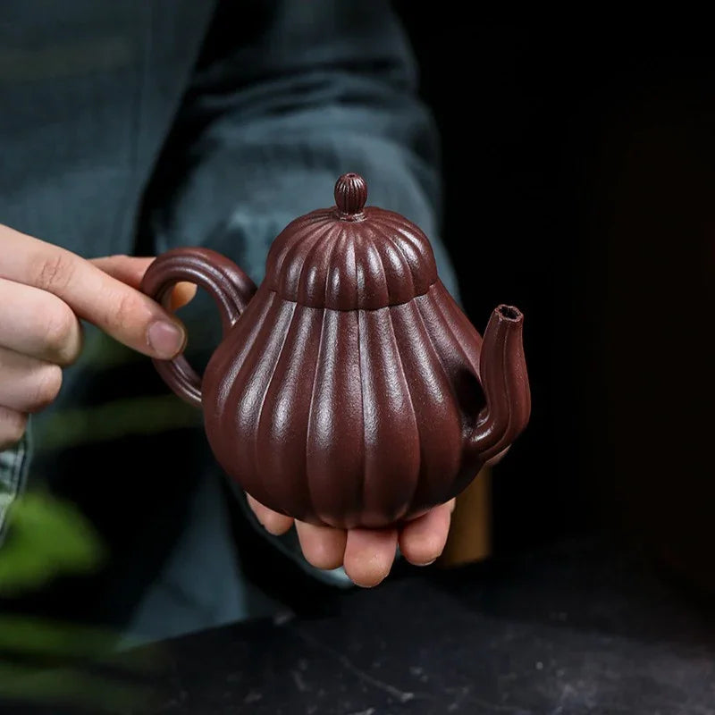 Full Handmade Yixing Zisha Teapot [Han Qing] (Zi Ni - 260ml)