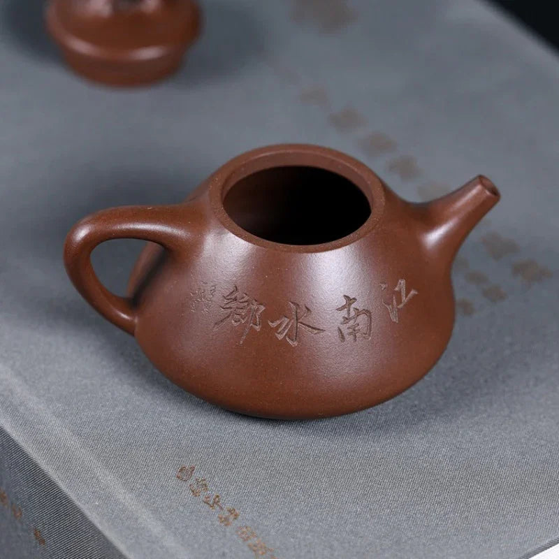 full-handmade-yixing-zisha-teapot-jiangnan-ziye-shi-piao-lao-zi-ni-120ml-yiqin-tea-house-yiqinteahouse-com-4 - YIQIN TEA HOUSE 一沁茶舍 yiqinteahouse.com