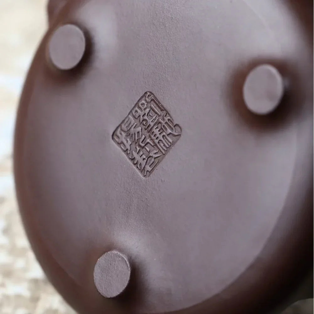 Théière Yixing Zisha entièrement faite à la main [Pot Jiangnan Ziye Shi Piao] (Zi Ni - 220 ml)