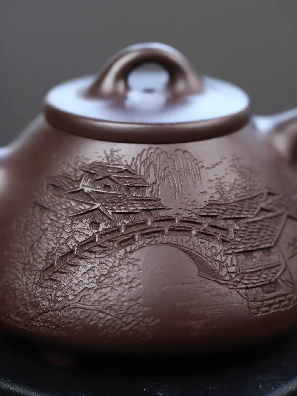 Théière Yixing Zisha entièrement faite à la main [Pot Jiangnan Ziye Shi Piao] (Zi Ni - 220 ml)