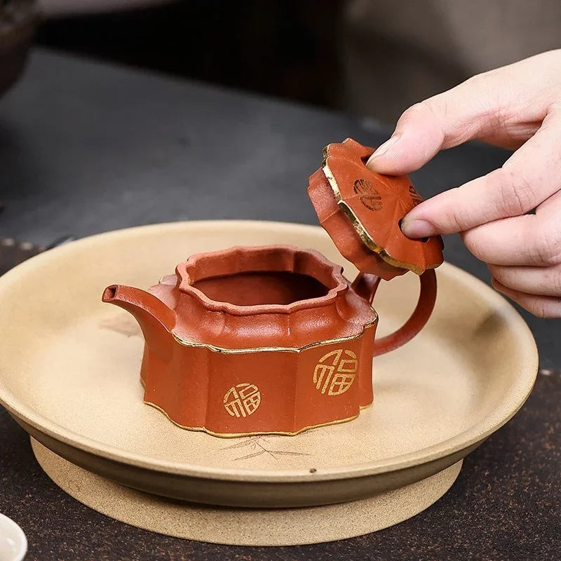 Teko Zisha Yixing Buatan Tangan Sepenuhnya [Jin Ling Fu Wen] (Zhu Sha Zhu Ni - 150ml)