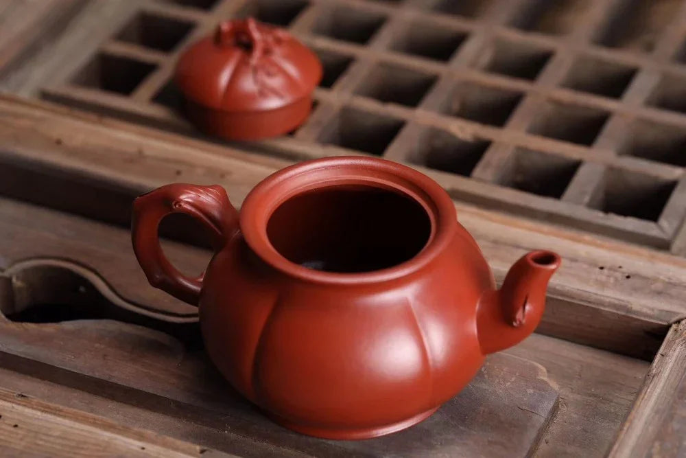 Teko Zisha Yixing Buatan Tangan Sepenuhnya [Jin Mei Pot] (Dahongpao - 190ml)