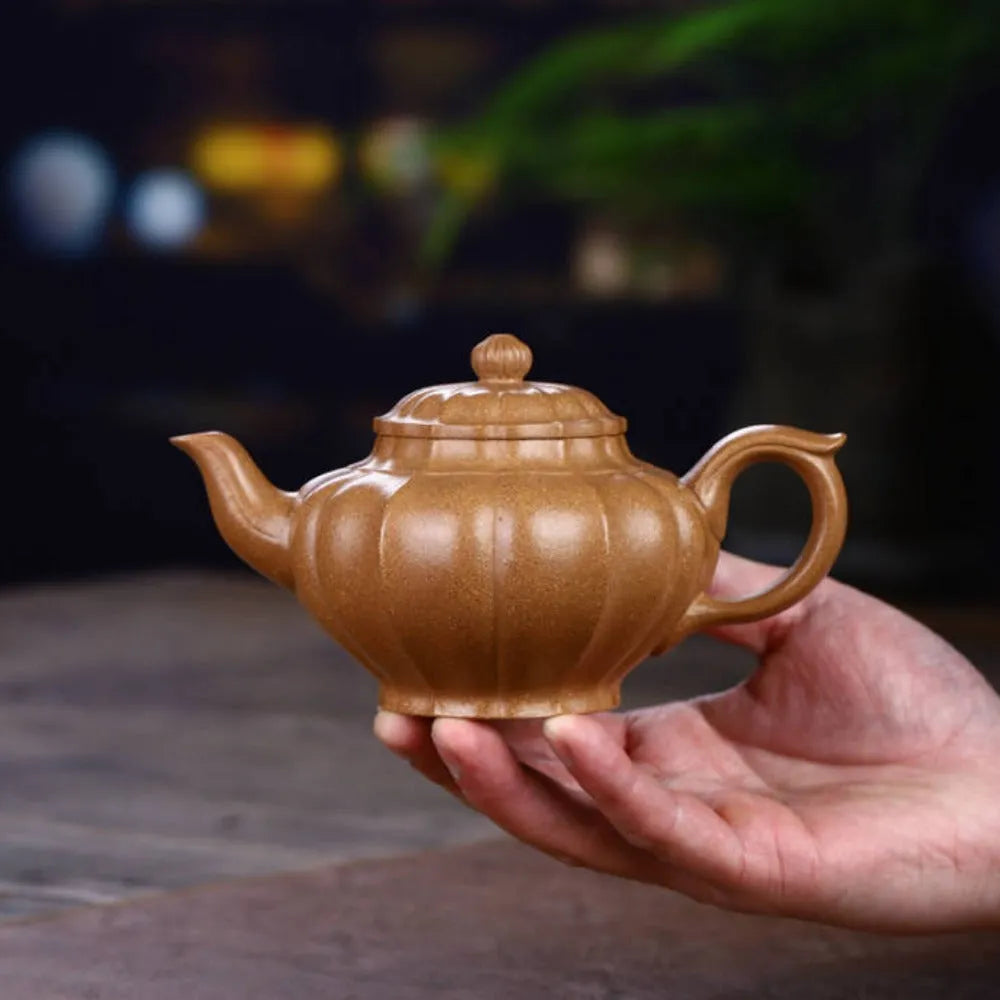 Full Handmade Yixing Zisha Teapot [Jin Nang Xiao Ying Pot] (Wucai Lao Duan Ni - 260ml) - YIQIN TEA HOUSE | yiqinteahouse.com | 200-300ml, full handmade zisha teapot, new arrival, plain smooth, teapot, teaware