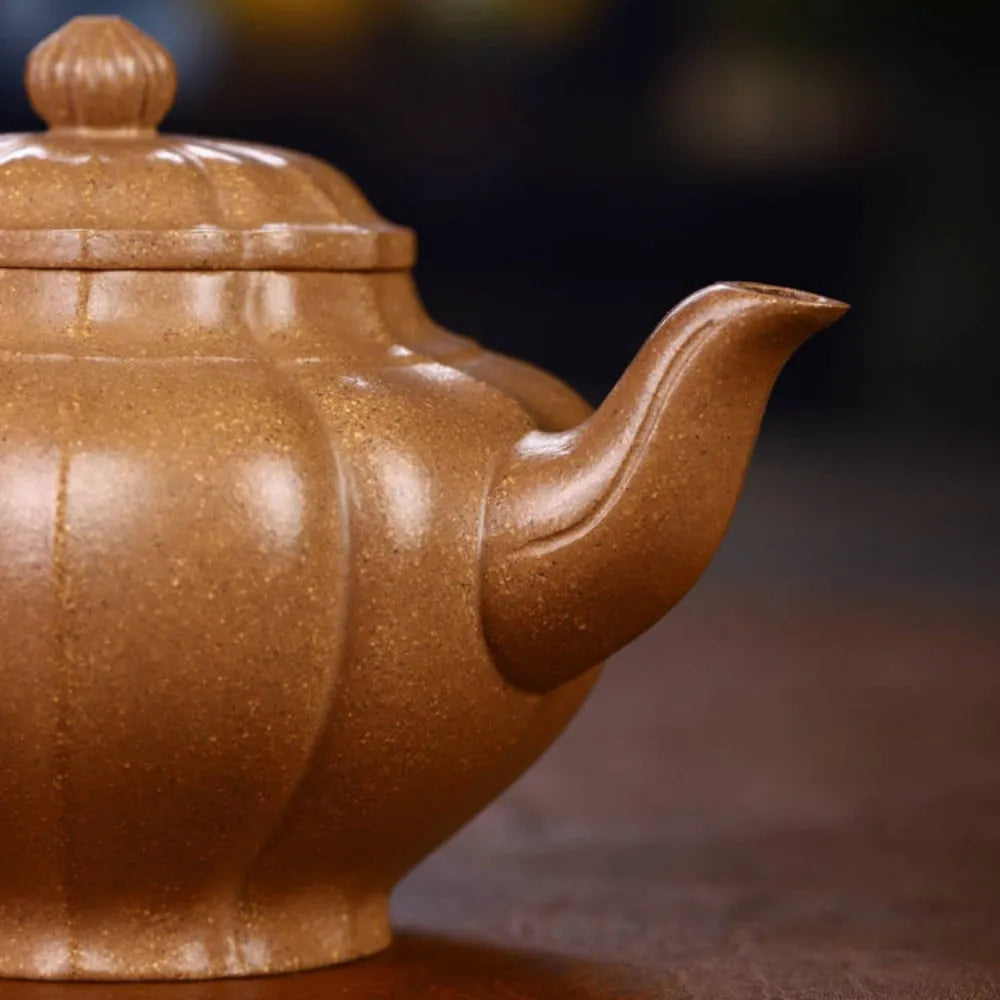 Full Handmade Yixing Zisha Teapot [Jin Nang Xiao Ying Pot] (Wucai Lao Duan Ni - 260ml) - YIQIN TEA HOUSE | yiqinteahouse.com | 200-300ml, full handmade zisha teapot, new arrival, plain smooth, teapot, teaware