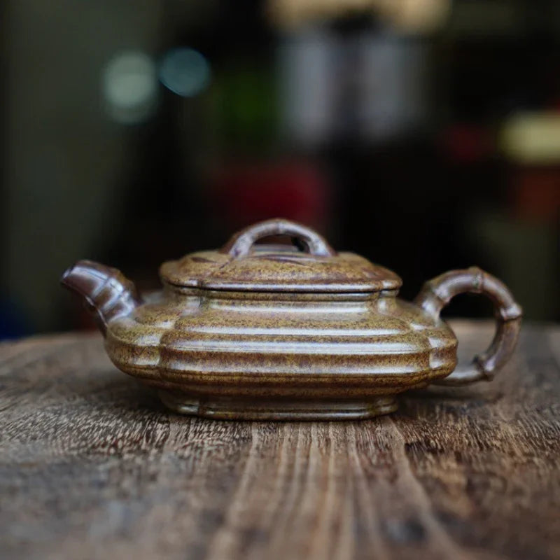 Teko Yixing Zisha Buatan Tangan Sepenuhnya [Jin Nang Xu Bian Pot] (Qing Duan Ni Dibakar Kayu Api - 200ml)