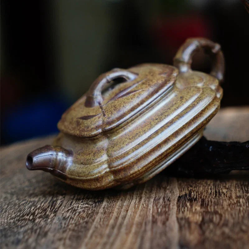 Teko Yixing Zisha Buatan Tangan Sepenuhnya [Jin Nang Xu Bian Pot] (Qing Duan Ni Dibakar Kayu Api - 200ml)