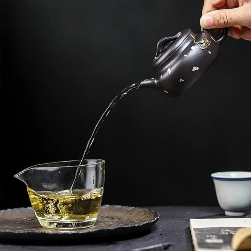 Teko Zisha Yixing Buatan Tangan Sepenuhnya [Jin Zhi Yuye] (Hei Luo Lan - 150ml)