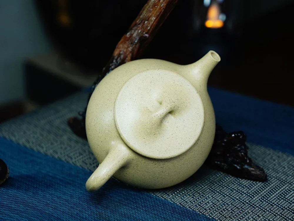 Full Handmade Yixing Zisha Teapot [Jingzhou Shi Piao Pot] (Benson Lu Ni - 200ml) - YIQIN TEA HOUSE | yiqinteahouse.com | 200-300ml, full handmade zisha teapot, plain smooth, teapot, teaware
