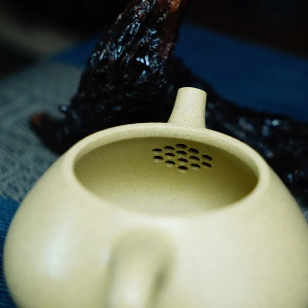 Full Handmade Yixing Zisha Teapot [Jingzhou Shi Piao Pot] (Benson Lu Ni - 200ml) - YIQIN TEA HOUSE | yiqinteahouse.com | 200-300ml, full handmade zisha teapot, plain smooth, teapot, teaware