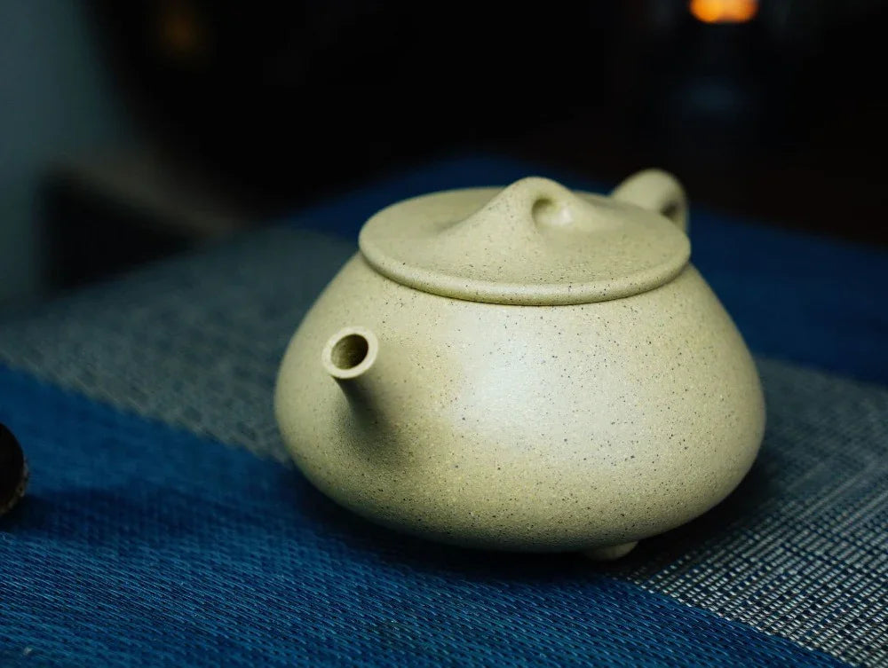 Full Handmade Yixing Zisha Teapot [Jingzhou Shi Piao Pot] (Benson Lu Ni - 200ml) - YIQIN TEA HOUSE | yiqinteahouse.com | 200-300ml, full handmade zisha teapot, plain smooth, teapot, teaware