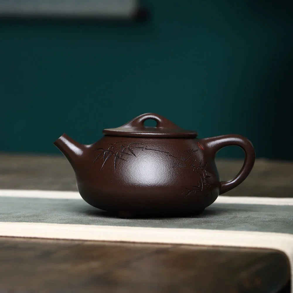 Full Handmade Yixing Zisha Teapot [Jingzhou Shi Piao Pot] (Lao Zi Ni - 200ml)