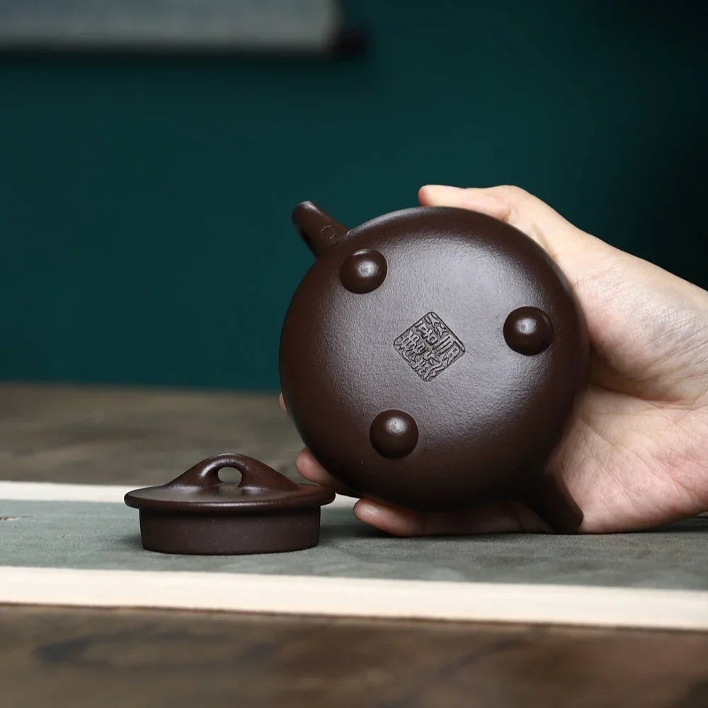 Full Handmade Yixing Zisha Teapot [Jingzhou Shi Piao Pot] (Lao Zi Ni - 200ml)