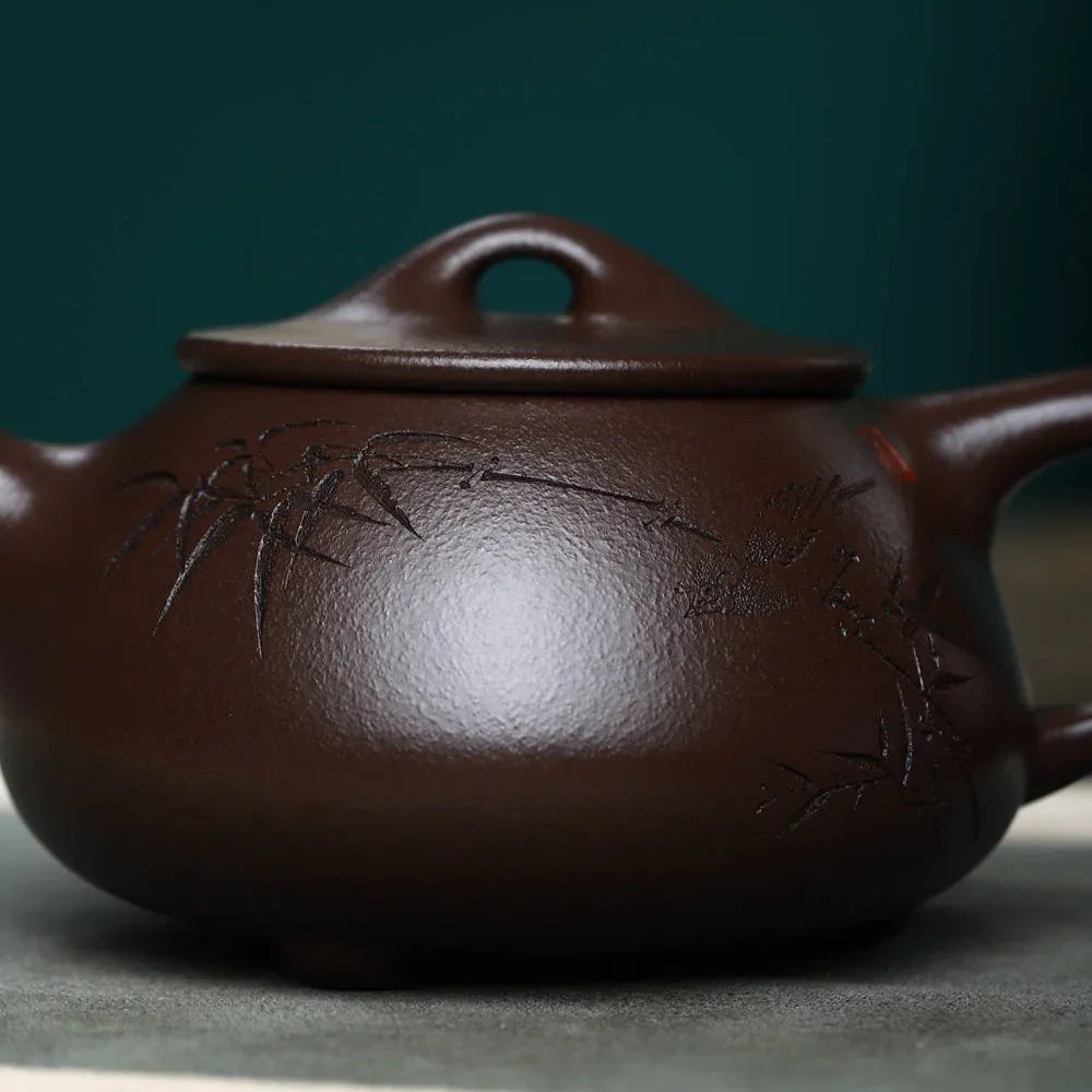 Full Handmade Yixing Zisha Teapot [Jingzhou Shi Piao Pot] (Lao Zi Ni - 200ml)