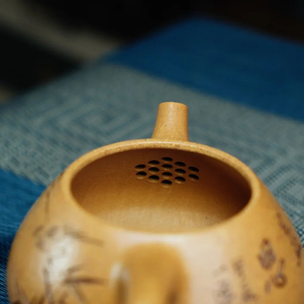 Full Handmade Yixing Zisha Teapot [Jingzhou Shi Piao Pot] (Wucai Lao Duan Ni - 200ml) - YIQIN TEA HOUSE | yiqinteahouse.com | 200-300ml, full handmade zisha teapot, teapot, teaware
