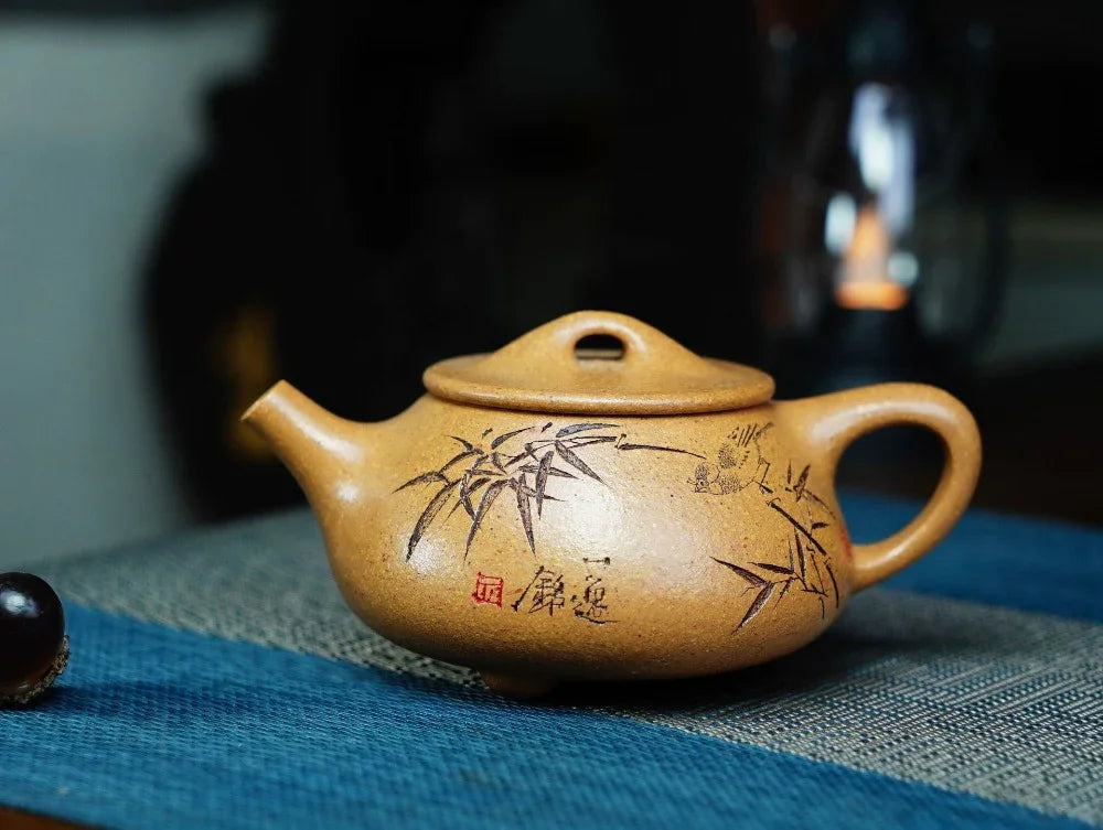 Full Handmade Yixing Zisha Teapot [Jingzhou Shi Piao Pot] (Wucai Lao Duan Ni - 200ml) - YIQIN TEA HOUSE | yiqinteahouse.com | 200-300ml, full handmade zisha teapot, teapot, teaware