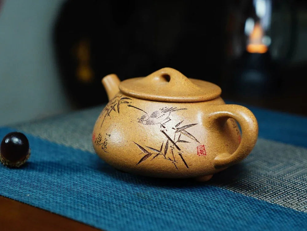 Full Handmade Yixing Zisha Teapot [Jingzhou Shi Piao Pot] (Wucai Lao Duan Ni - 200ml) - YIQIN TEA HOUSE | yiqinteahouse.com | 200-300ml, full handmade zisha teapot, teapot, teaware