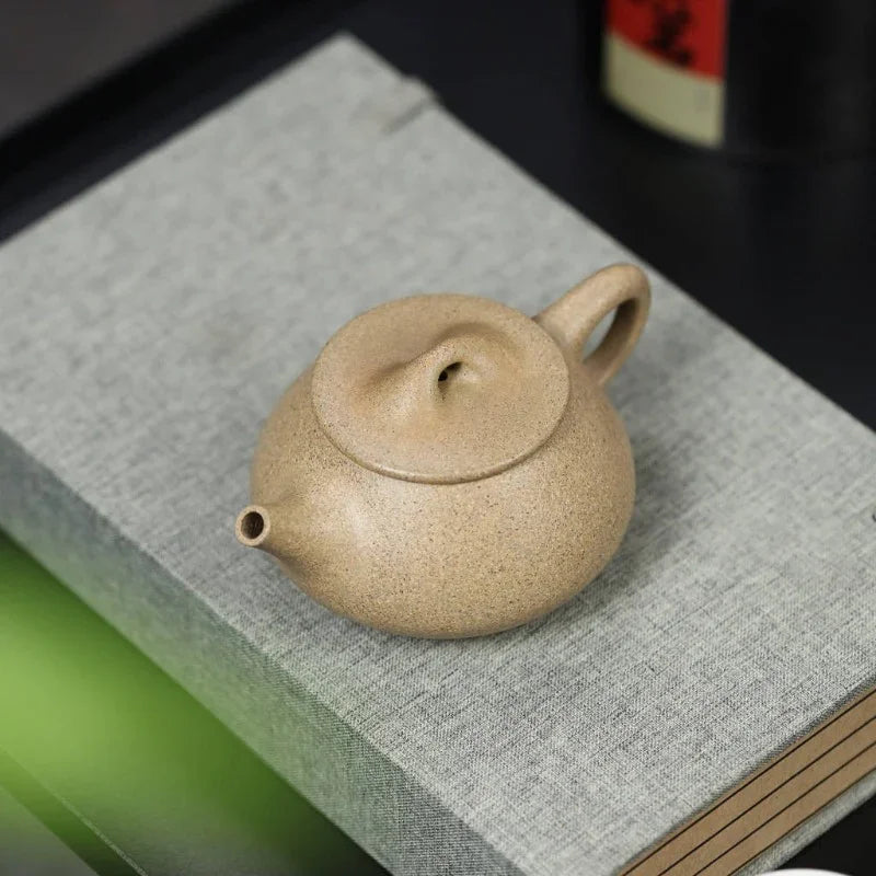 full-handmade-yixing-zisha-teapot-jingzhou-shi-piao-pot-zhima-duan-ni-200ml-yiqin-tea-house-yiqinteahouse-com-7 - YIQIN TEA HOUSE 一沁茶舍 yiqinteahouse.com