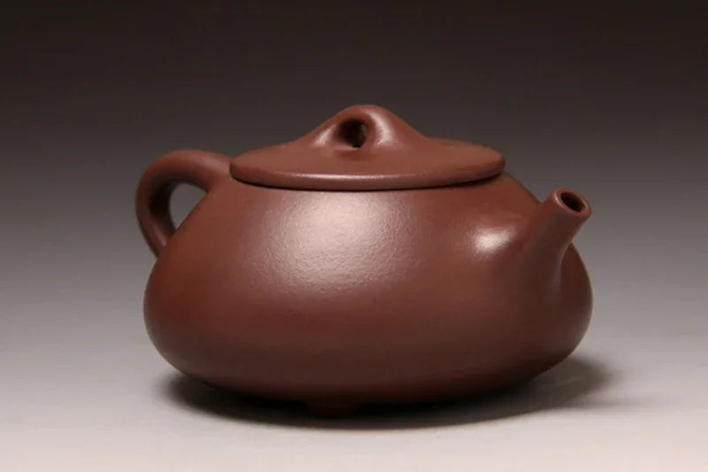 Full Handmade Yixing Zisha Teapot [Jingzhou Shi Piao Pot] (Zi Ni - 370ml)