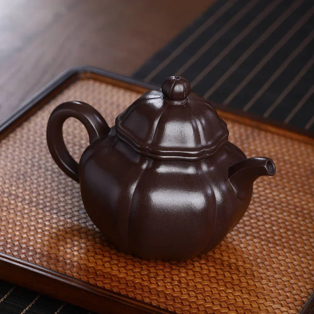Teko Yixing Zisha Buatan Tangan Sepenuhnya [Jinnang Duo Qiu Pot] (Lao Zi Ni- 300ml)