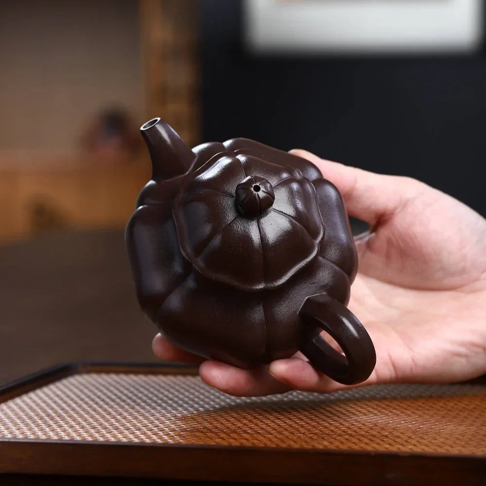 Teko Yixing Zisha Buatan Tangan Sepenuhnya [Jinnang Duo Qiu Pot] (Lao Zi Ni- 300ml)