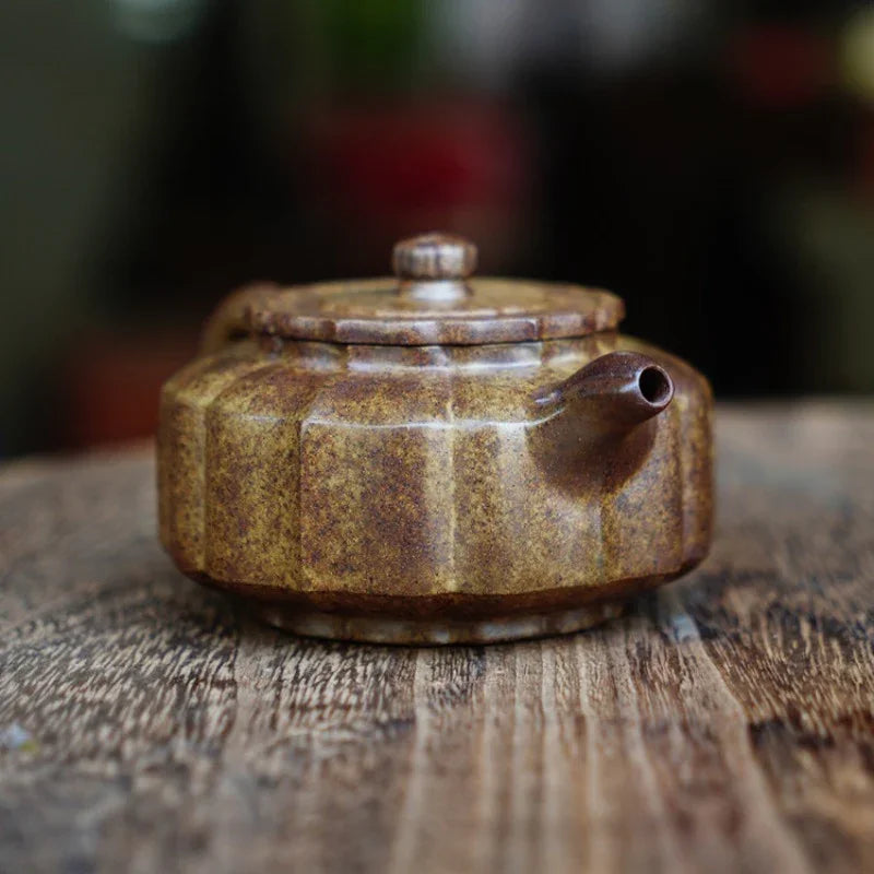 Théière Yixing Zisha entièrement faite à la main [Jinnang Zhou Pan Pot] (Qing Duan Ni Fired - 140 ml)